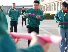 开云体育下载-队友默契：场上队友默契配合展现团队实力的简单介绍