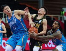 开云官网-青岛队轻取辽宁队，保罗扛起全队