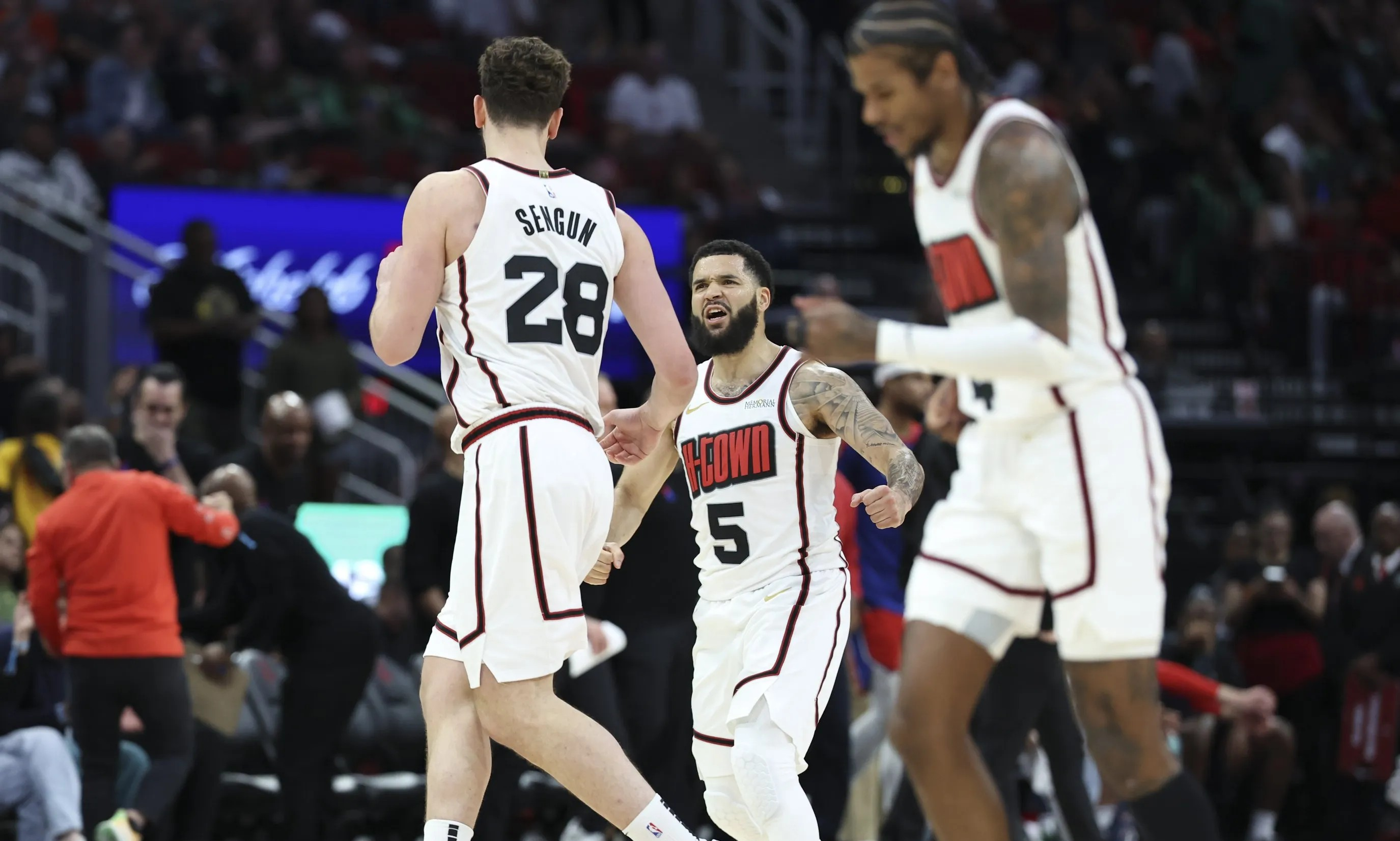 开云体育官方网站-包含火箭客场逆转掘金结束三连败的词条