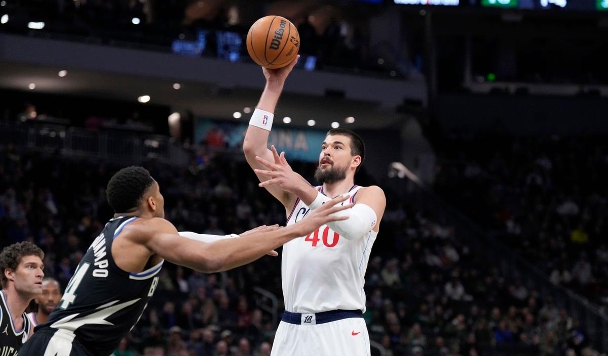 开云体育-开拓者逆转黄蜂,利拉德绝杀锁定胜局的简单介绍