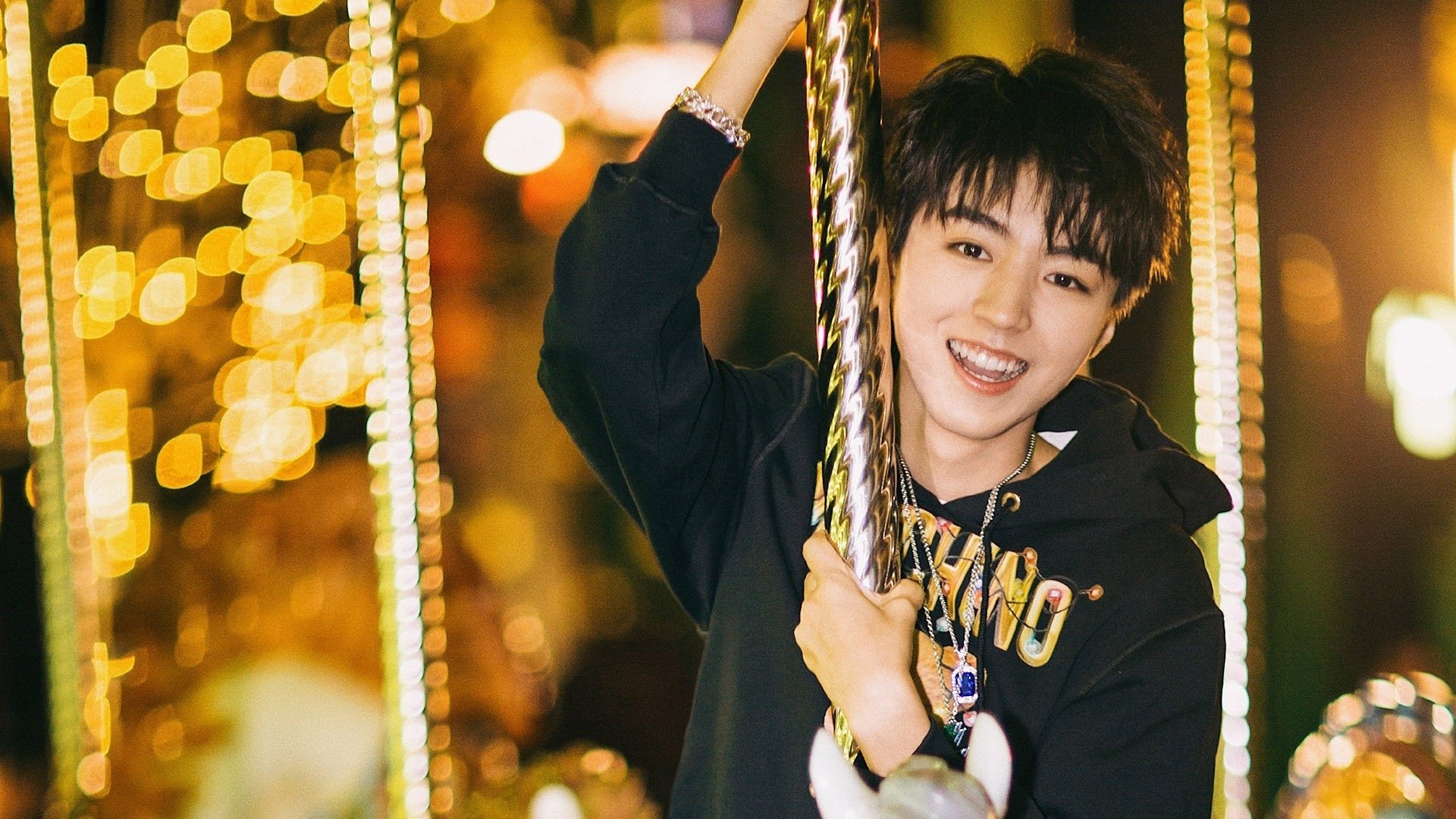 开云体育官网-黄蜂踏平浙江队，小贾伦抢七接管比赛，篮球赛场上的统治力与英雄时刻