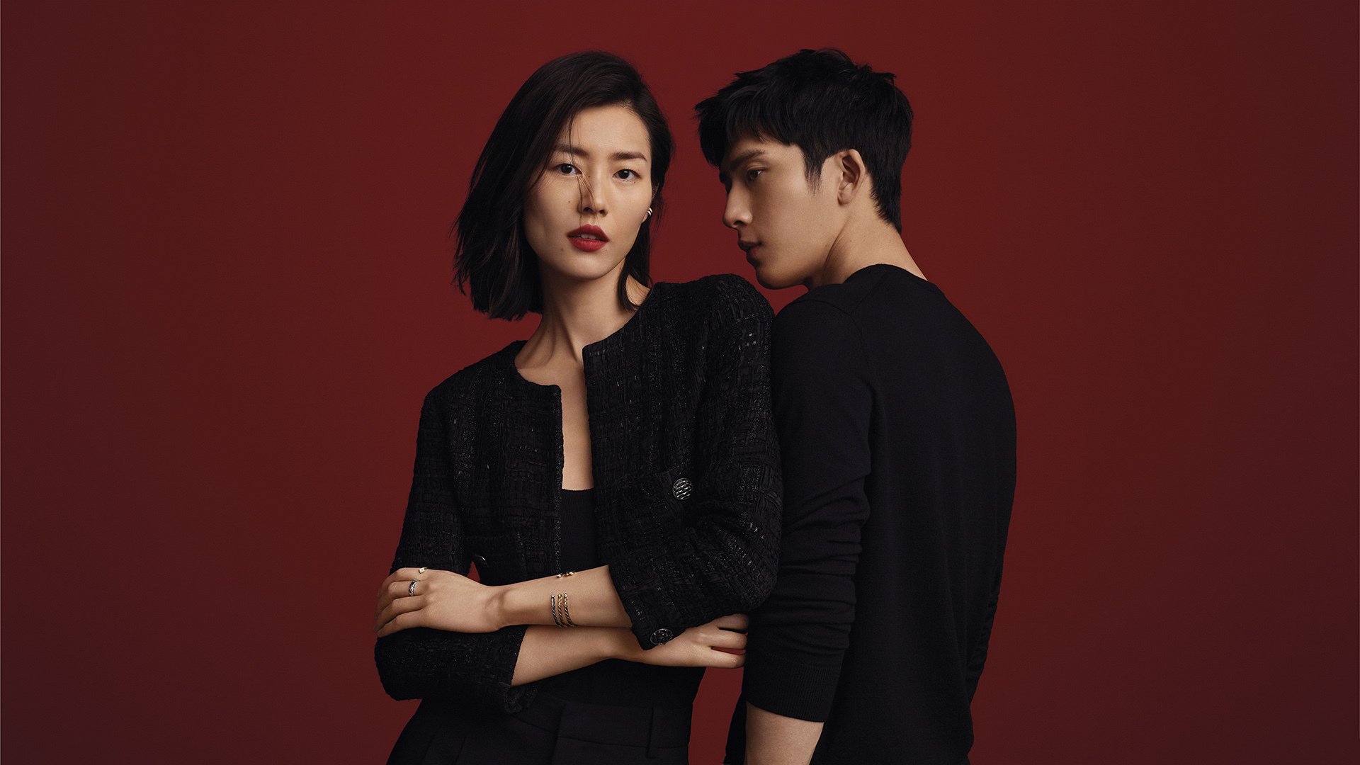 开云体育官网-德罗赞化身绿茵关键先生?不,是篮球场上的英超争冠者点燃了热火