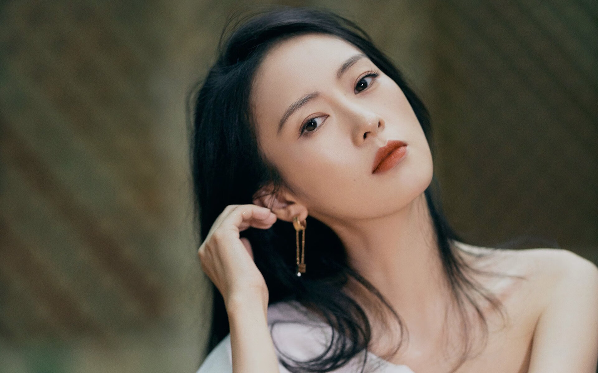 开云体育入口-英超争冠之夜，是苏亚雷斯，咬碎了那钢铁般的僵局