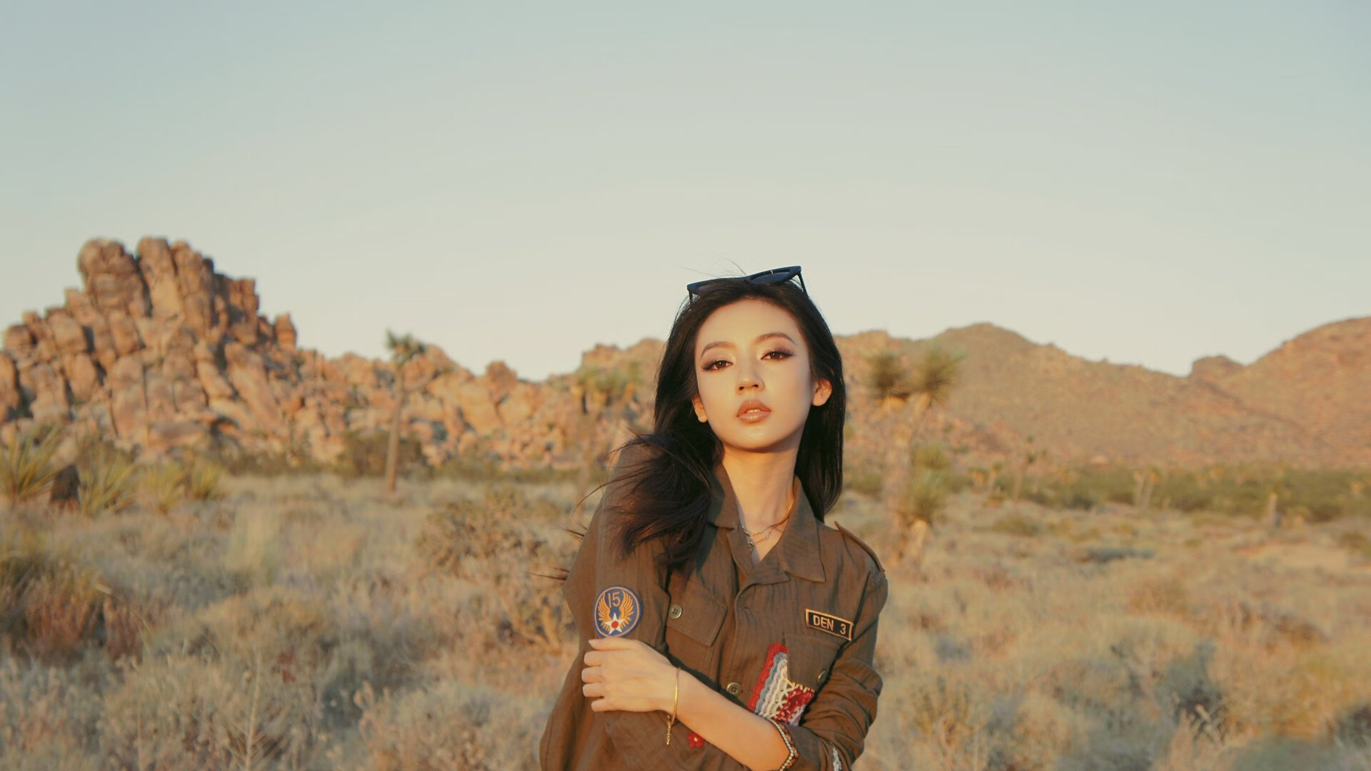 开云体育官方网站-羽翼之下，当老鹰的利爪撕裂赛场，世界的穹顶被一人接管