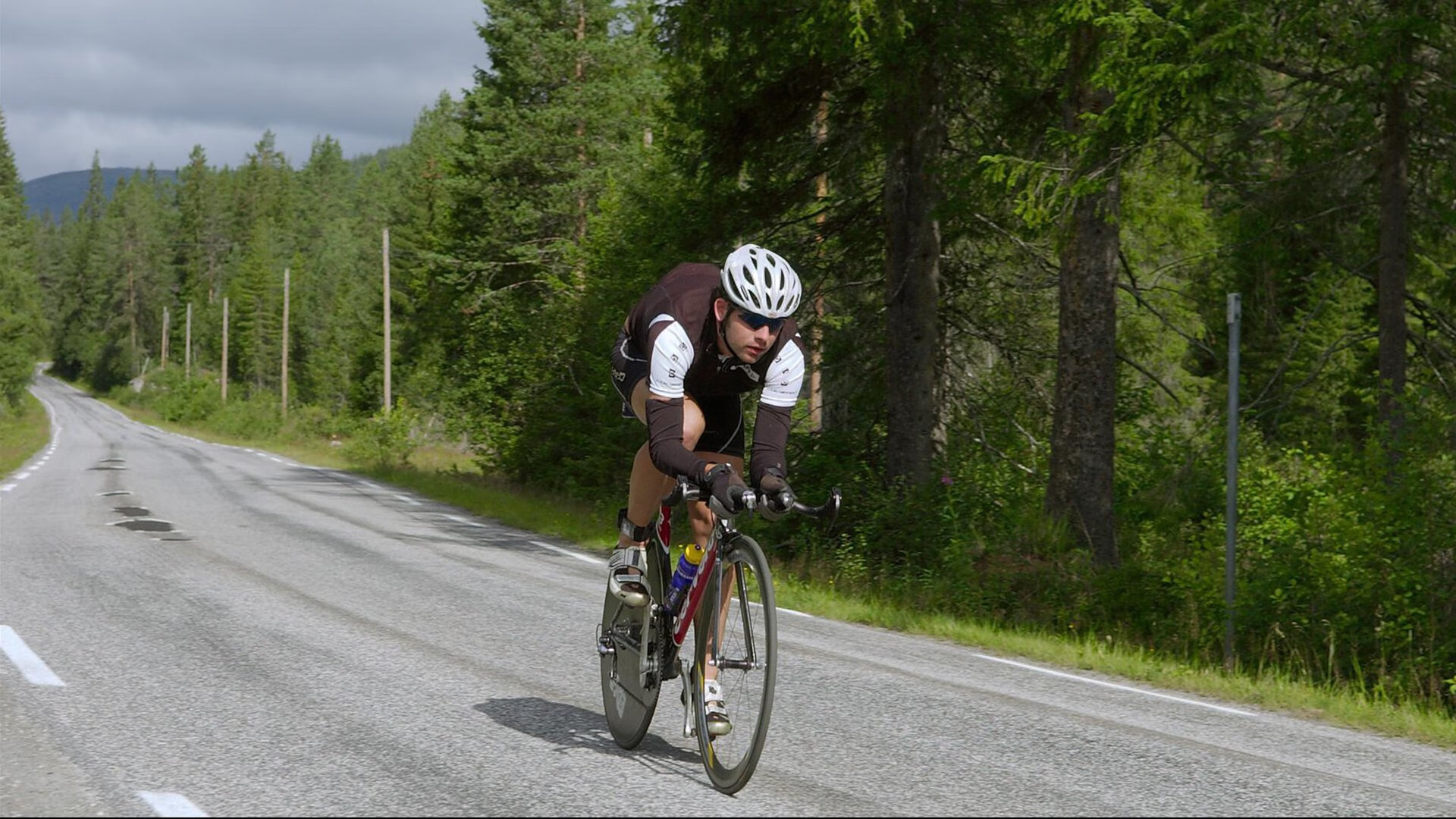 开云体育在线-绿茵双雄,波兰摩洛哥血战映衬莫德里奇欧冠半决赛的王者接管