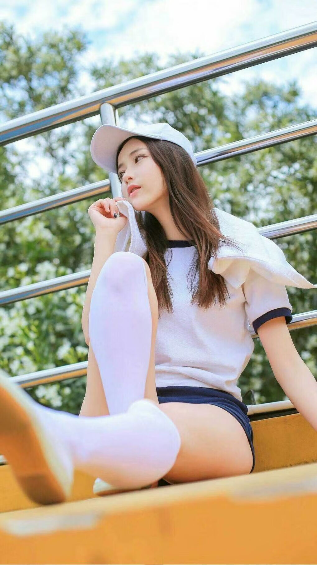 开云体育下载-猛龙队防守封锁山西队，詹姆斯关键表现引领胜利