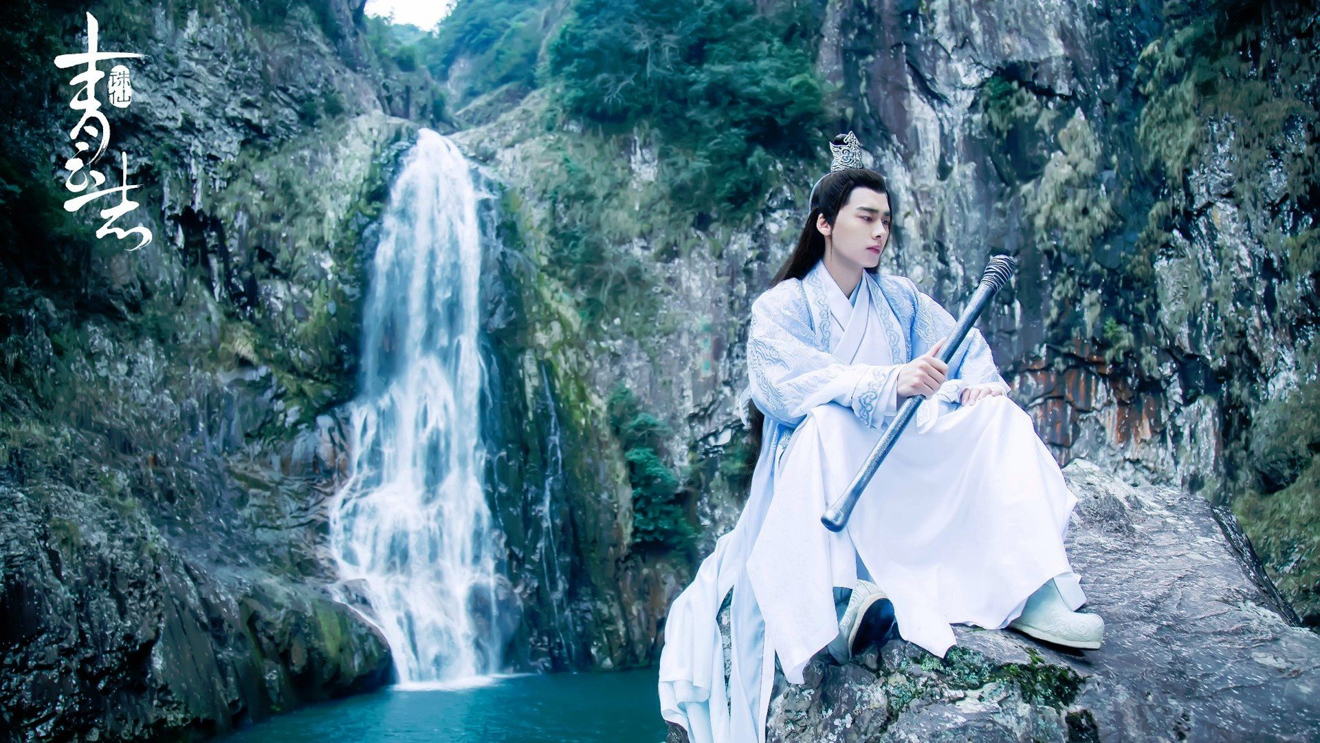 开云体育入口-轰鸣与三分雨，当赛道狂飙遇见球场绝杀